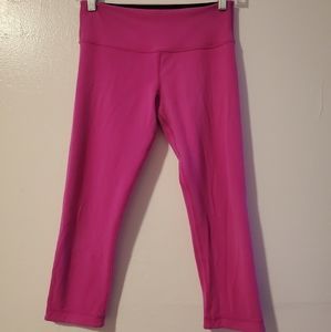 Lululemon wander under crop